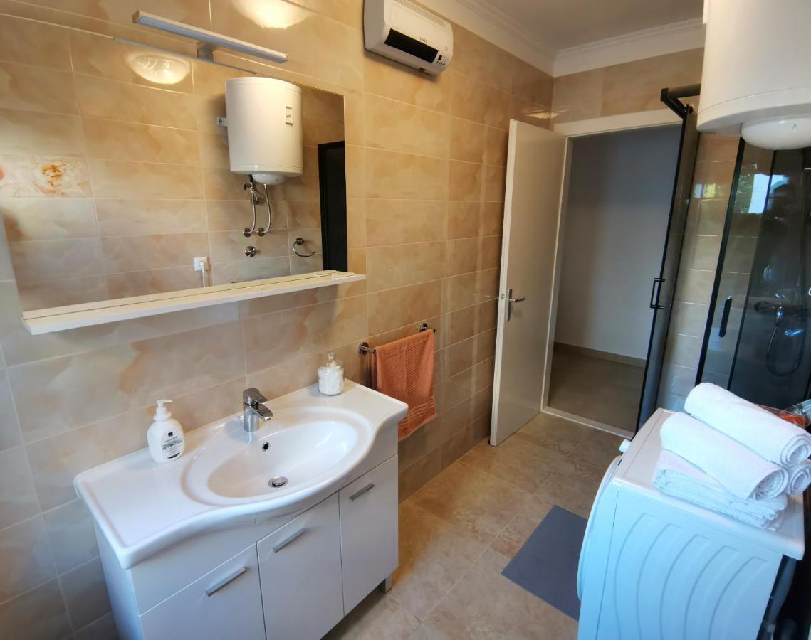 Honeycomb Apartment Split - Free Parking 외부 사진
